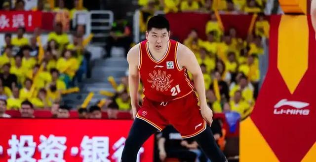 博万体育登录入口-刘传兴坐冷板凳引猜想，广东旧将回归，能否补上内线短板