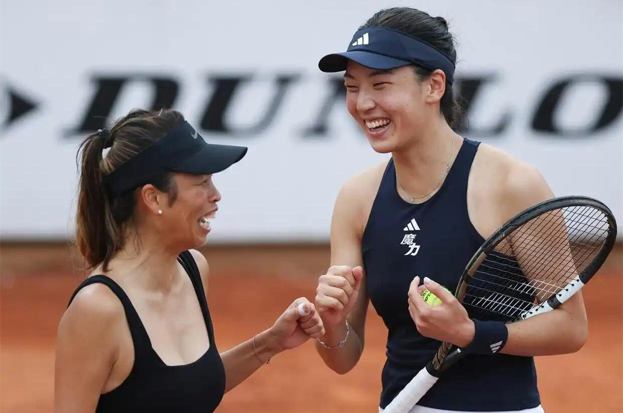 博万体育app下载-又美又能打！王欣瑜女双2-0轻松闯关：24岁中国莎娃闪耀法网